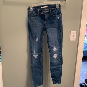 Levi’s Ripped Skinny Jeans